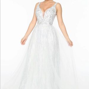 Fashion Nova - Living my dream embellished maxi gown
Wedding gown/ Prom dress